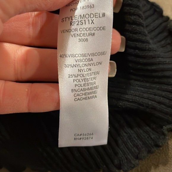 Splendid lightweight sweater - Picture 4 of 4